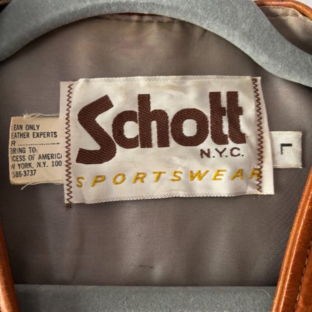 Vintage leather vest from Schott N.Y.C. Sportswear, New York City. - Picture 3 of 8